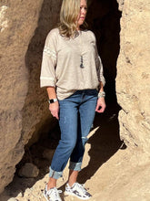 Charger l&#39;image dans la galerie, Oatmeal Lace Detail Sleeve Top

