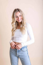 Charger l&#39;image dans la galerie, Long Sleeve Fitted Crop Top

