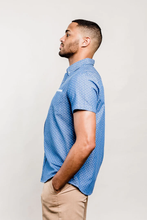 Charger l&#39;image dans la galerie, Chambray Button Down
